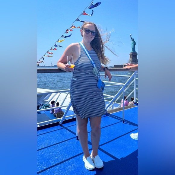 Meet your Posher, Jessica - Picture 3 of 4